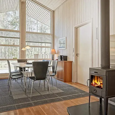 Four-bedroom Holiday In 1 * Хасле