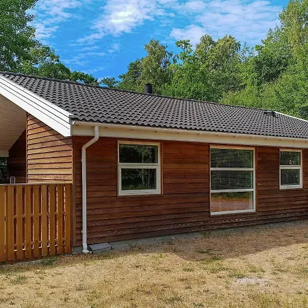 Дом отдыха Four-bedroom Holiday In 1 Хасле