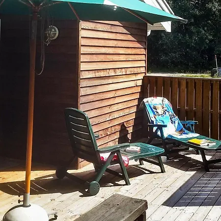 Дом отдыха Four-bedroom Holiday In 1 *